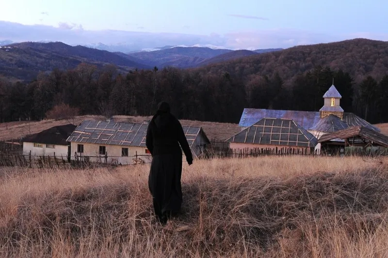 Szene aus Beyond The Hills
